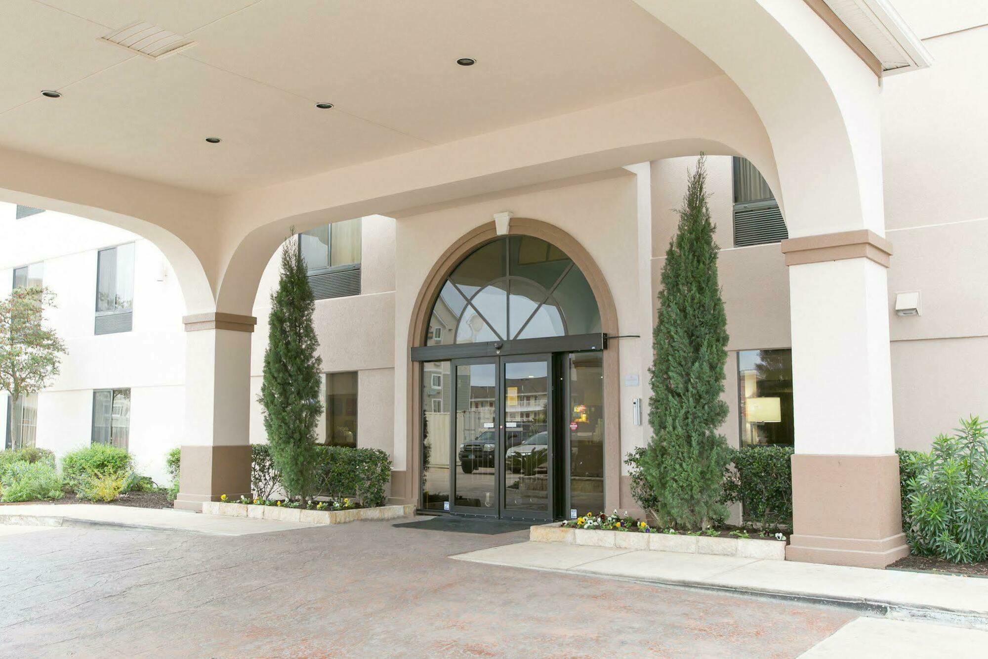 Comfort Suites Austin Nw Lakeline Eksteriør billede