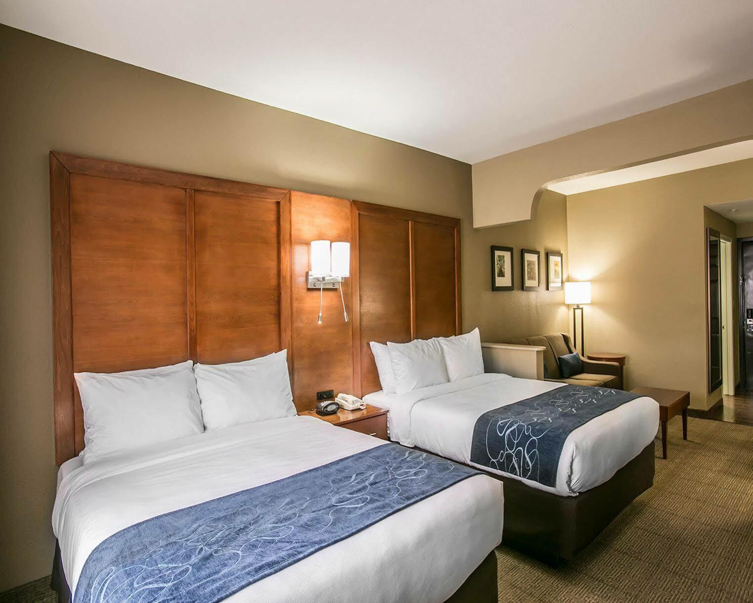 Comfort Suites Austin Nw Lakeline Eksteriør billede